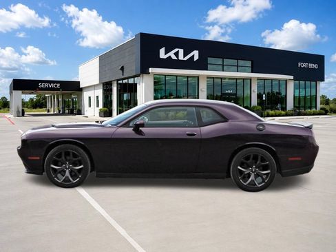 Used 2020 Dodge Challenger SXT w/ Blacktop Package RWD image 7