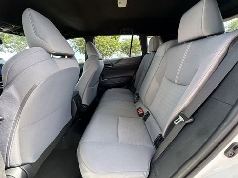 Used 2023 Toyota Corolla Cross AWD Hybrid image 28