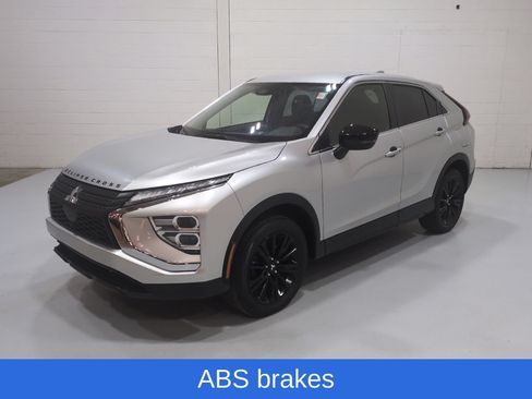 Used 2024 Mitsubishi Eclipse Cross LE AWD/4WD image 8