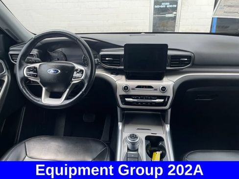 Used 2023 Ford Explorer XLT w/ Equipment Group 202A AWD/4WD image 12