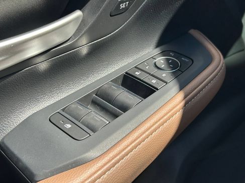 Used 2025 Toyota Grand Highlander AWD Hybrid image 30