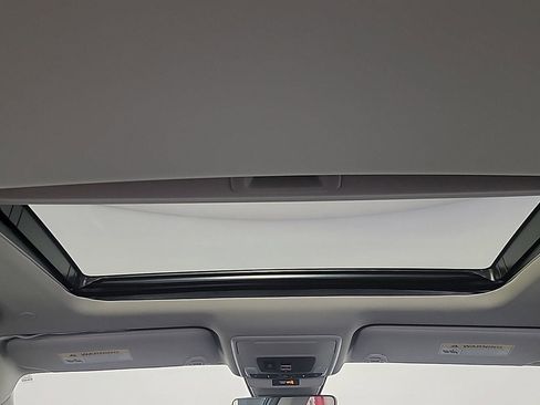 Certified 2025 Honda Accord EX-L image 24