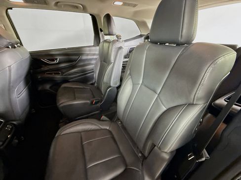 Used 2023 Subaru Ascent Limited image 28