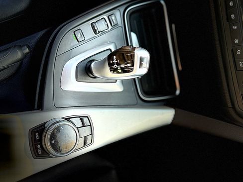 Used 2014 BMW 320i Sedan image 30