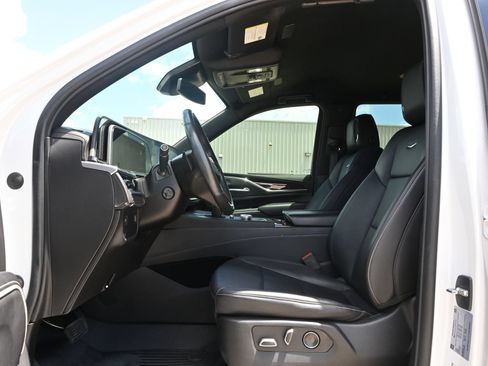 Certified 2023 Cadillac Escalade Luxury w/ LPO, Floor Liner Package RWD image 19