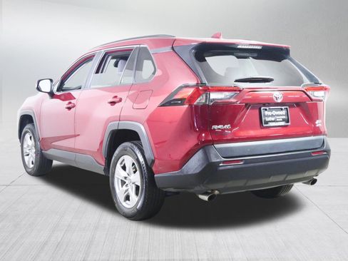 Used 2022 Toyota RAV4 XLE image 5