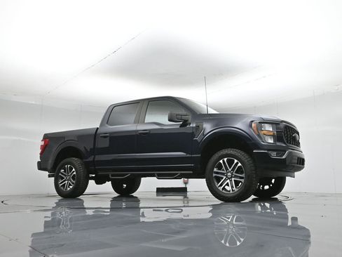 Used 2023 Ford F150 XL w/ STX Appearance Package image 3