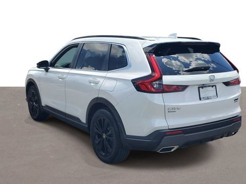 Used 2024 Honda CR-V Sport Touring image 3