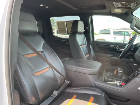 Used 2023 GMC Sierra 1500 AT4 w/ AT4 Premium Package AWD/4WD image 31