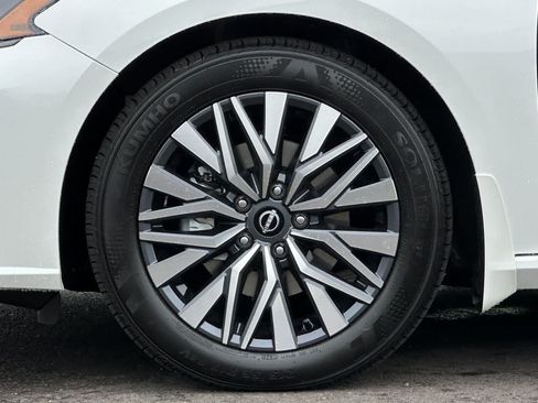 New 2026 Nissan Altima 2.5 SV FWD image 25