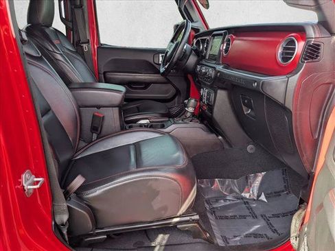 Used 2020 Jeep Wrangler Unlimited Rubicon w/ Dual Top Group AWD/4WD image 19