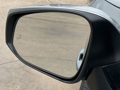 Used 2023 Toyota RAV4 XLE Premium image 11