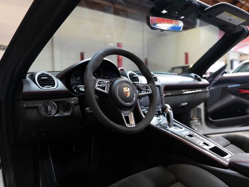 Used 2021 Porsche 718 Boxster Spyder image 54