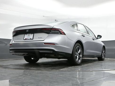 Used 2024 Honda Accord EX-L image 38