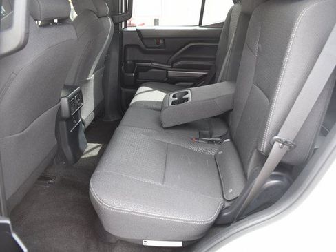Certified 2025 Toyota 4Runner SR5 AWD/4WD image 22