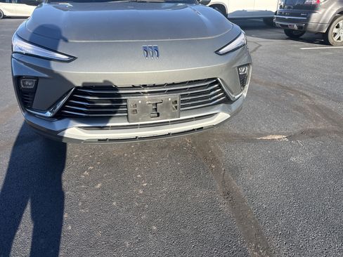 Used 2024 Buick Envista Preferred w/ Convenience I Package image 9