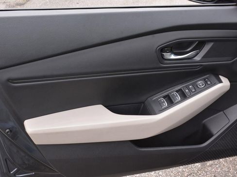 Used 2023 Honda Accord EX image 9