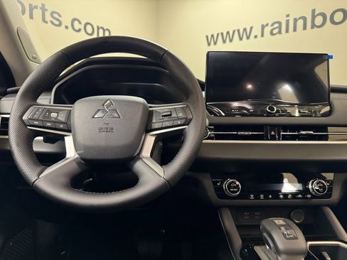 New 2025 Mitsubishi Outlander Trail Edition image 9