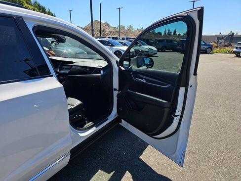 Used 2022 Cadillac XT6 Sport AWD/4WD image 33