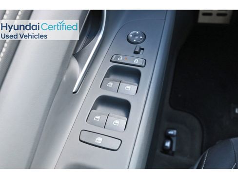 Certified 2025 Hyundai Elantra Sport FWD image 23