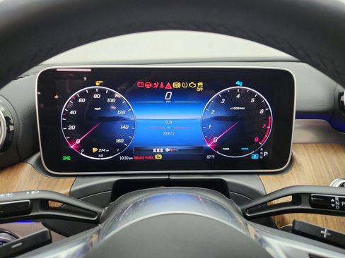 Used 2023 Mercedes-Benz C 300 Sedan image 9