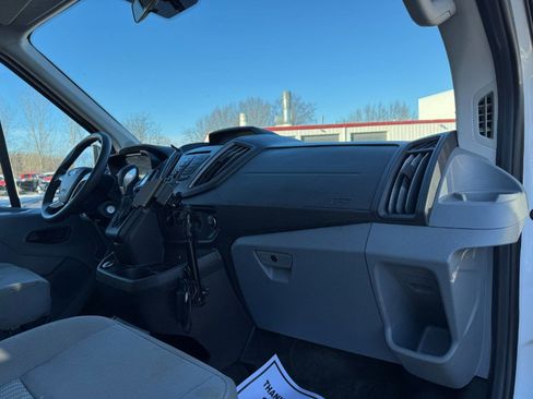 Used 2019 Ford Transit 150 XL image 20