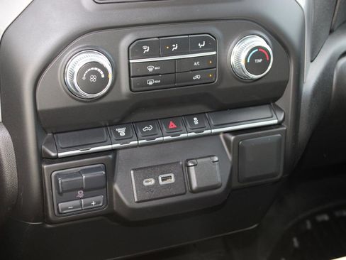 Used 2023 GMC Sierra 2500 Pro w/ Convenience Package AWD/4WD image 28