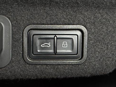 Used 2015 Audi A8 L 3.0T w/ Premium Package AWD/4WD image 15