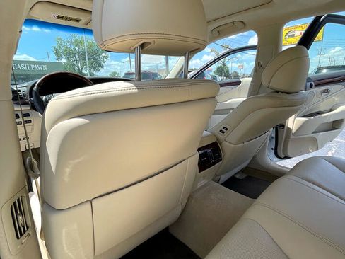 Used 2015 Lexus LS 460 Luxury image 12