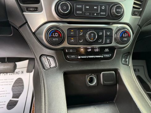 Used 2017 Chevrolet Tahoe LT RWD image 19