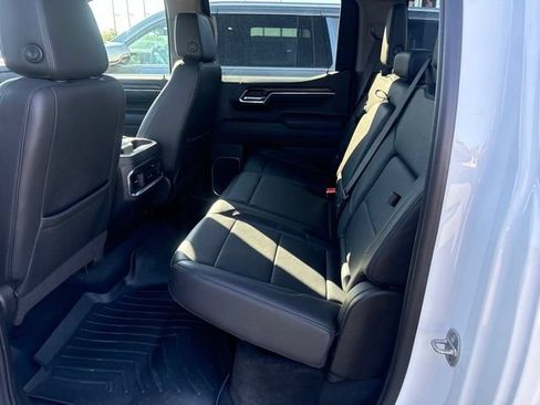 Certified 2022 GMC Sierra 1500 SLT w/ SLT Convenience Package AWD/4WD image 5