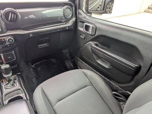 Used 2021 Jeep Wrangler Unlimited Sport AWD/4WD image 17