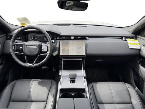 New 2026 Land Rover Range Rover Velar Dynamic SE AWD/4WD image 19