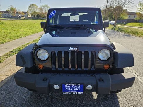 Used 2013 Jeep Wrangler Sport AWD/4WD image 9