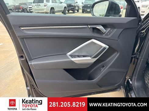 Used 2025 Audi Q3 2.0T Premium AWD/4WD image 12