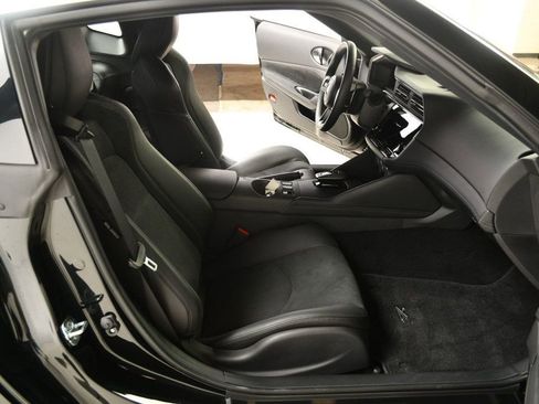 Used 2024 Nissan Z Performance w/ Floor Mat Package image 27
