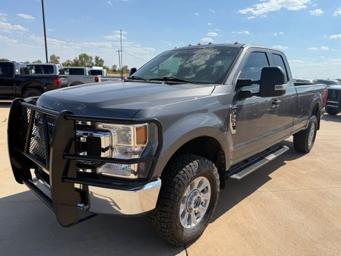 Used 2022 Ford F350 XL w/ STX Appearance Package AWD/4WD image 3