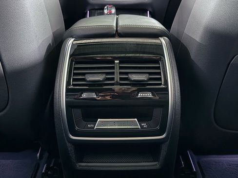 Used 2021 BMW X5 M50i w/ Executive Package image 45