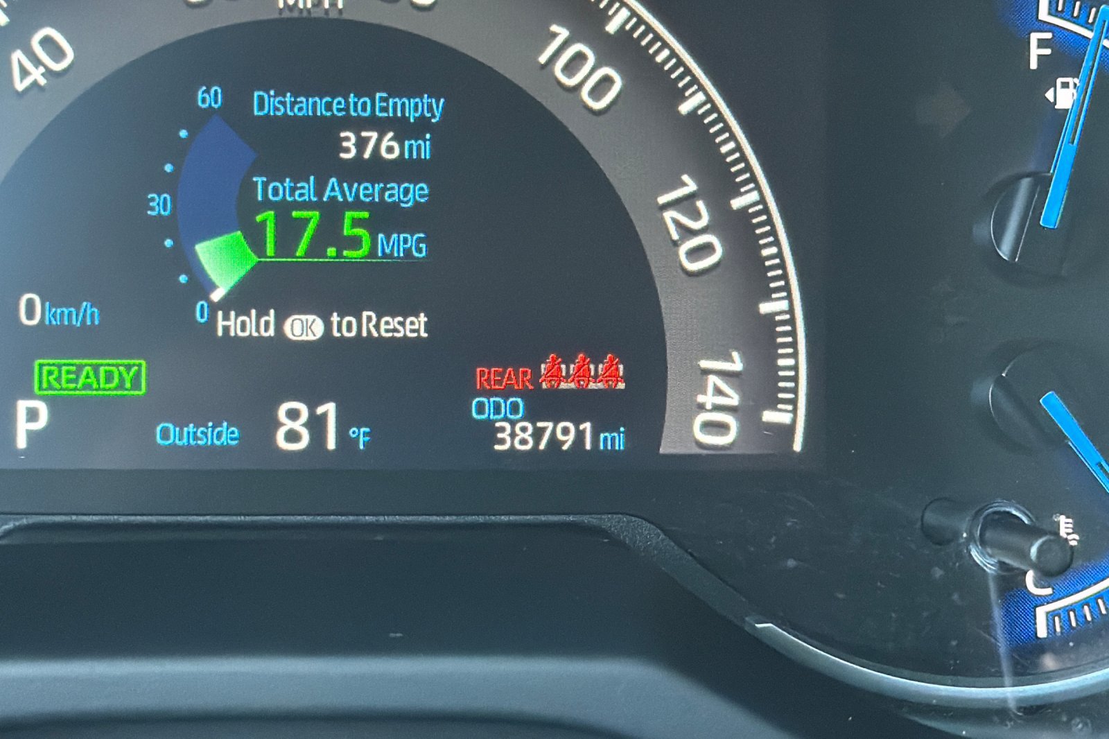 Used 2024 Toyota RAV4 LE AWD/4WD image 32