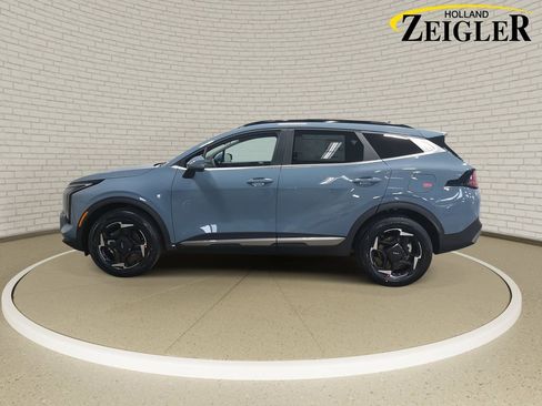 New 2026 Kia Sportage EX image 8