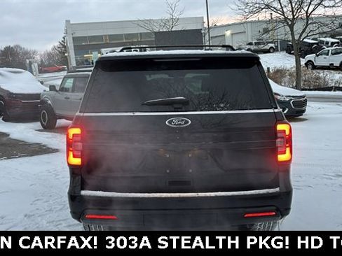 Used 2023 Ford Expedition Limited image 29