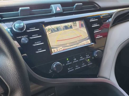 Used 2019 Toyota Camry LE FWD image 25