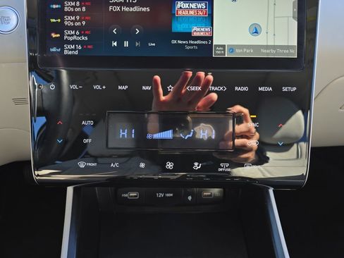 Used 2022 Hyundai Tucson Limited image 21