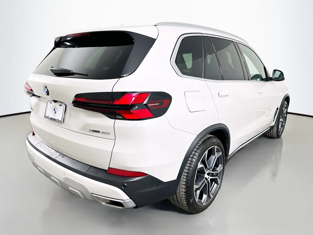 Certified 2024 BMW X5 xDrive40i w/ Parking Assistance Package AWD/4WD image 5