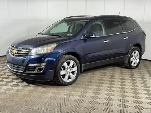 Used 2016 Chevrolet Traverse LT w/ Style and Technology Package FWD image 6