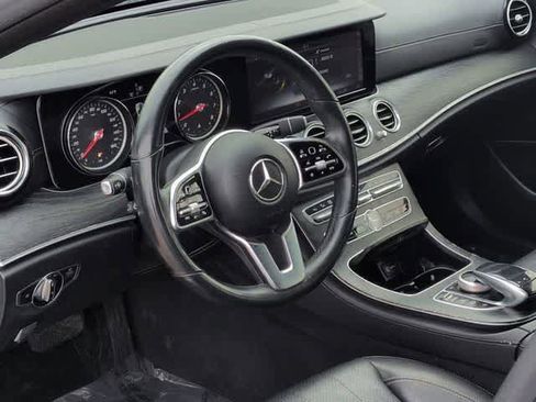 Used 2019 Mercedes-Benz E 300 4MATIC w/ Premium 1 Package image 10