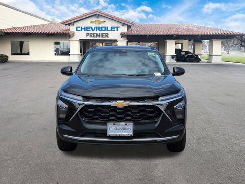 New 2026 Chevrolet Trax LT w/ Driver Confidence Package FWD image 3