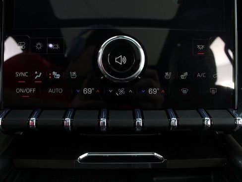 New 2026 GMC Acadia Denali Ultimate image 8