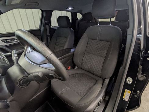 Used 2022 Chevrolet Blazer LT FWD image 3