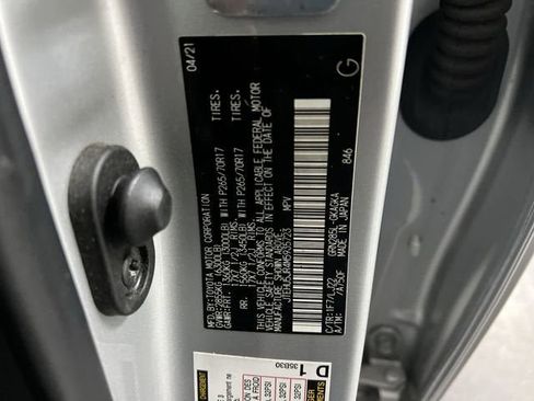 Used 2021 Toyota 4Runner Venture w/ Moonroof Package image 35